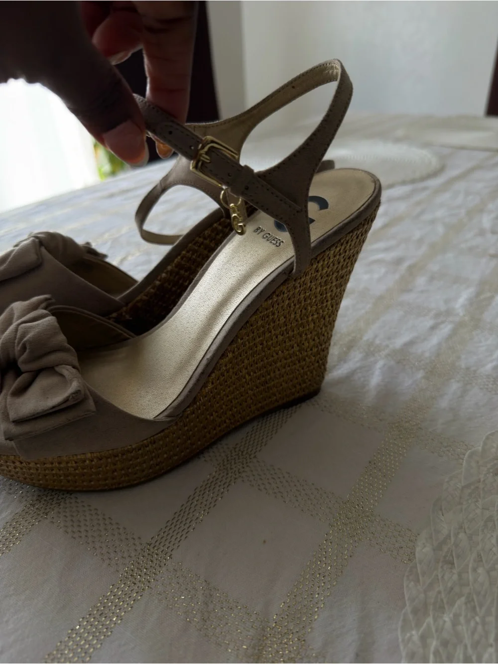 G by Guess stylish knot